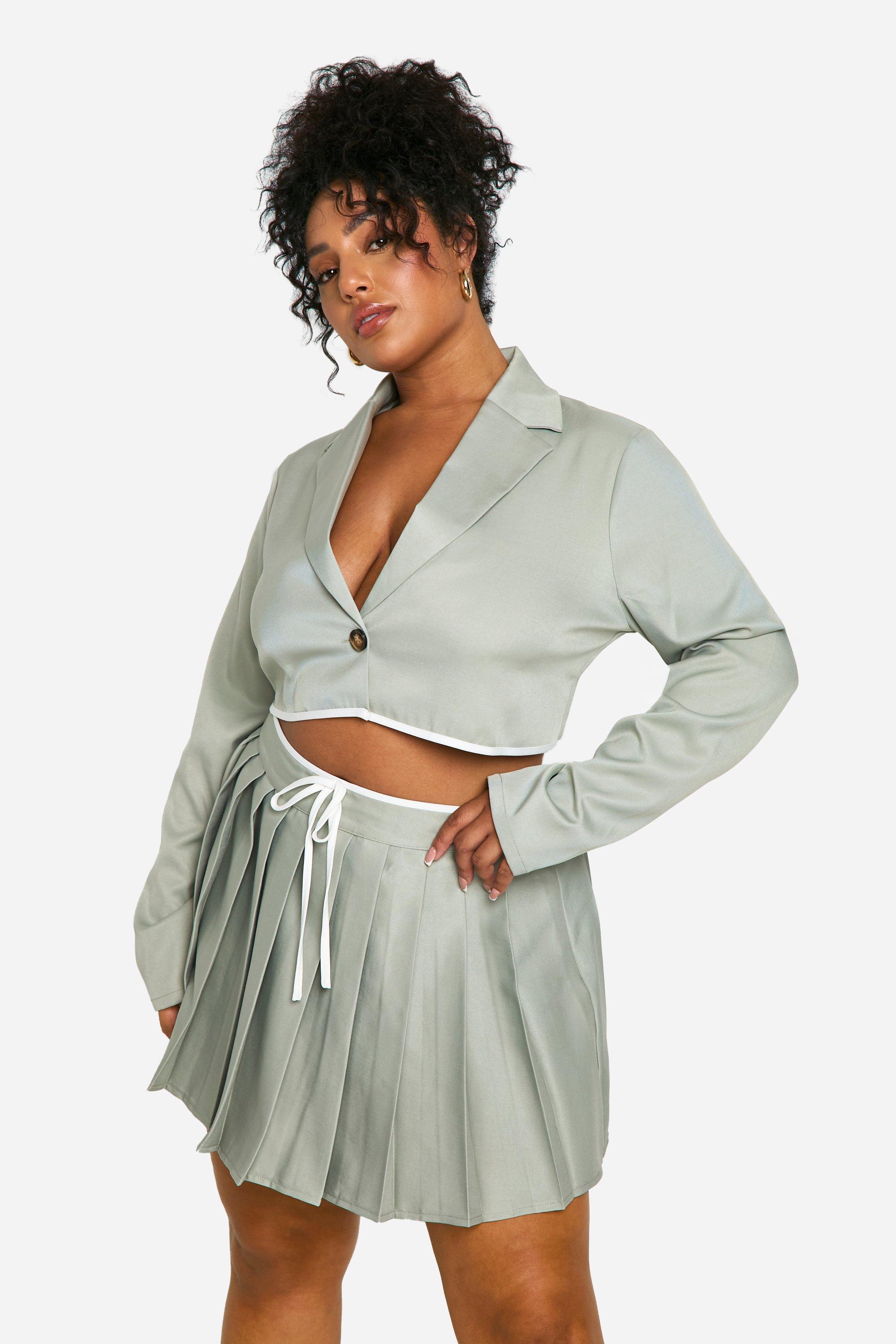 Boohoo Plus Korte Boxy Blazer Met Contrasterende Naden, Light Khaki