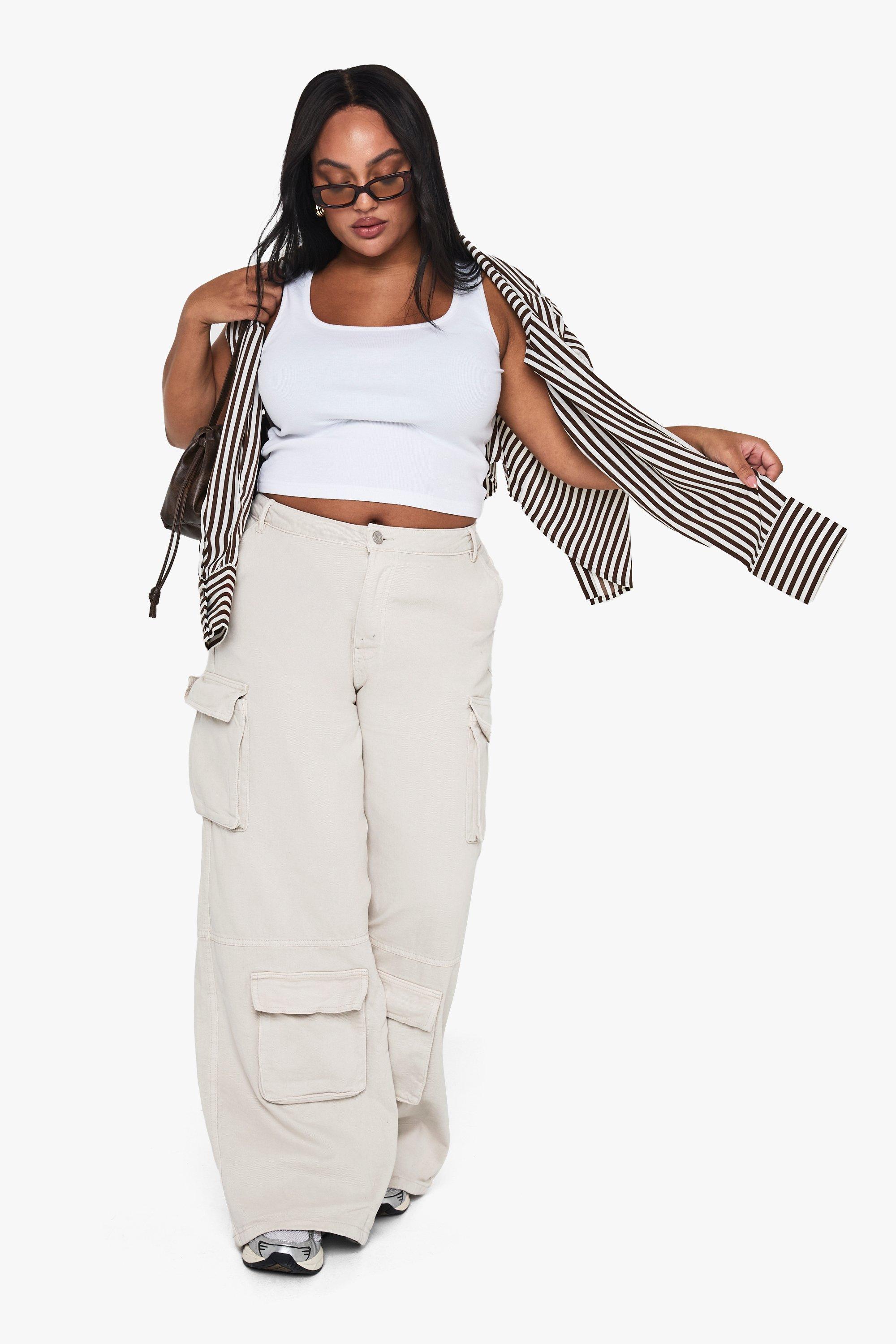Boohoo Plus Baggy Cargo Boyfriend Jeans, Stone