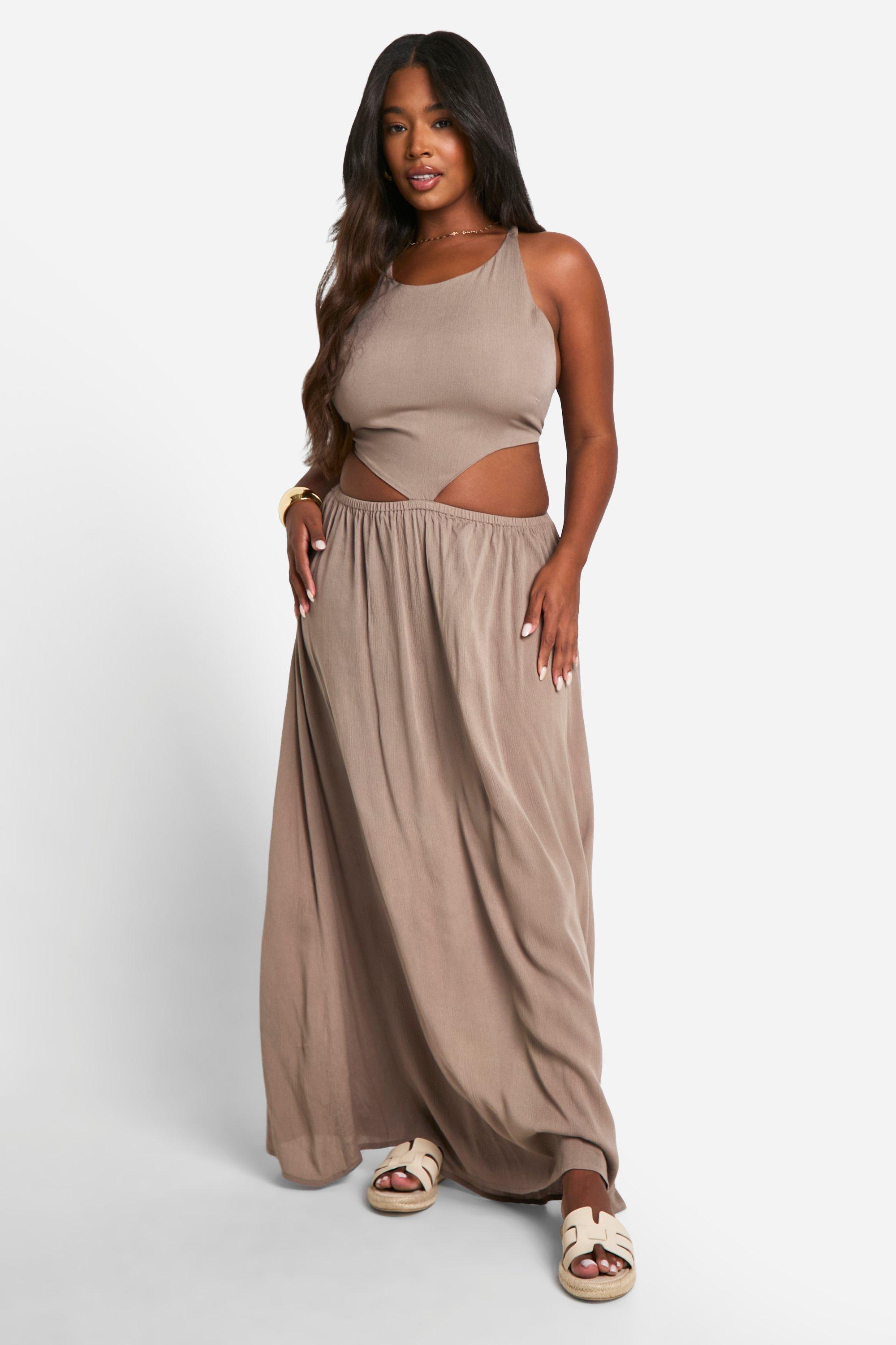 Boohoo Plus Maxi Jurk Met Halter Neck En Uitsnijding, Mushroom