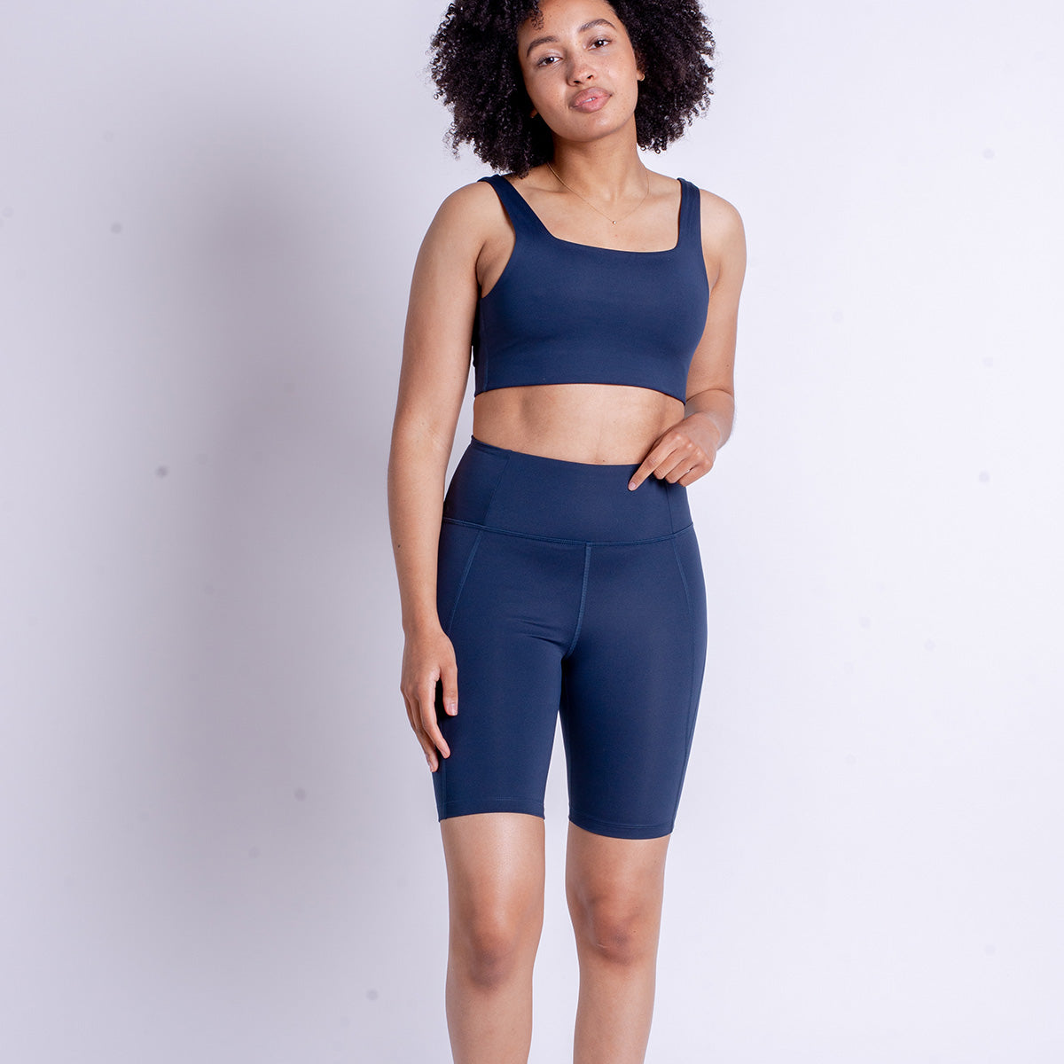 Girlfriend Collective Compressieve hoogbouwfiets korte broek, blauw