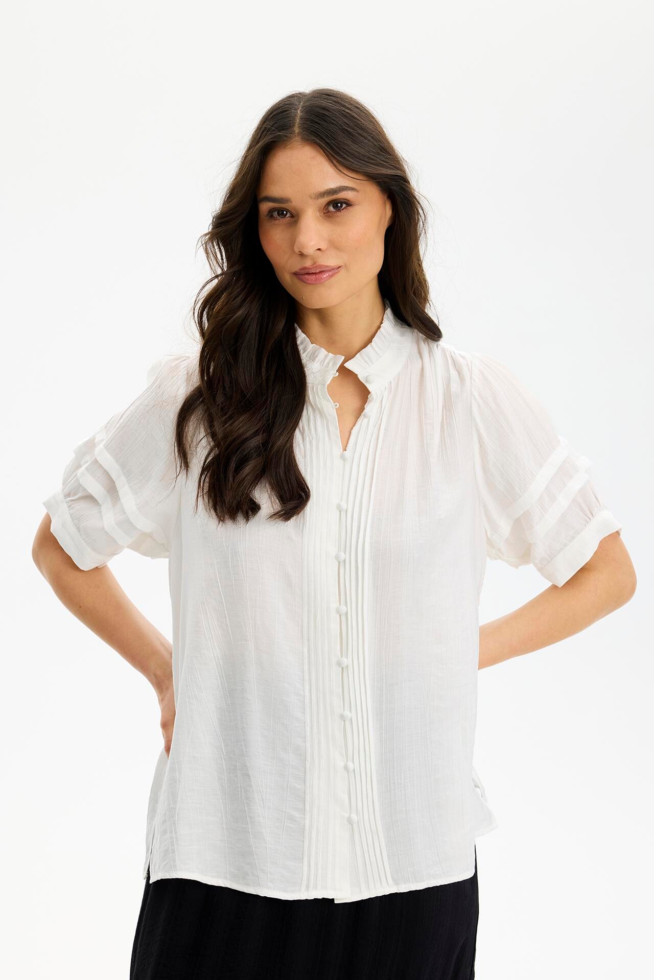 IN FRONT LOTTE SHIRT 16685 010 (White 010)