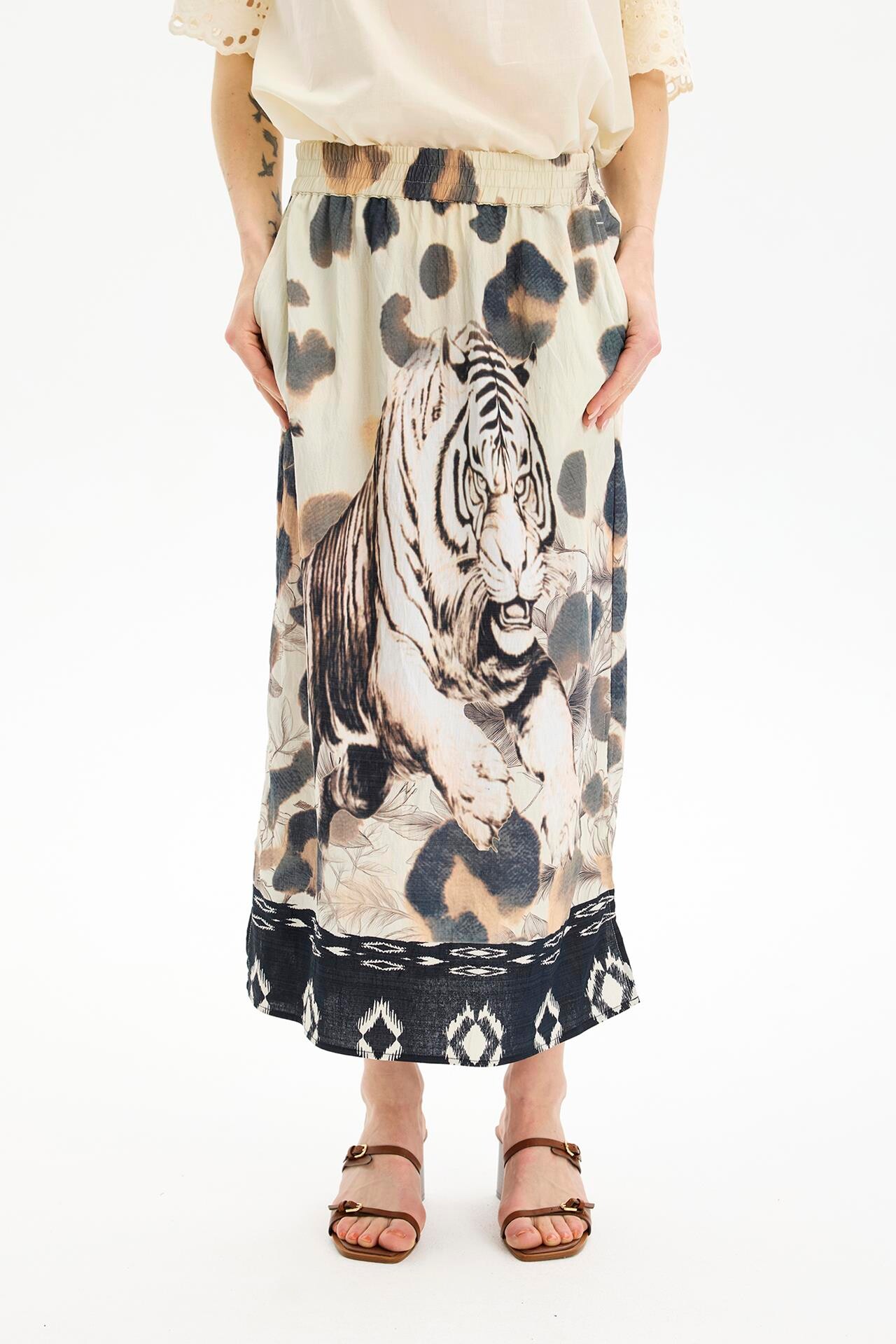 IN FRONT WILMA SKIRT 16692 190 (Nature 190)