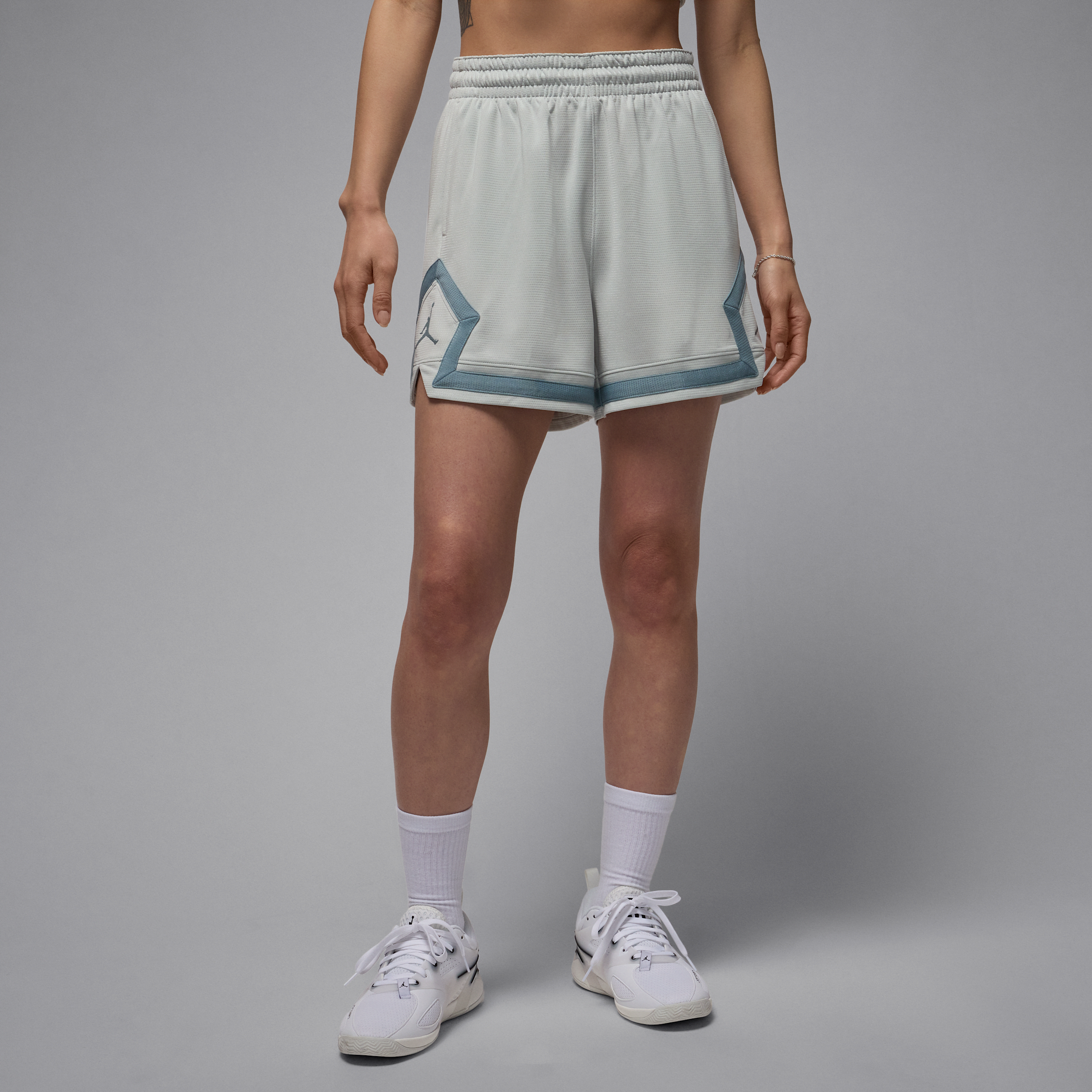 Jordan Sport Diamond damesshorts (10 cm) - Grijs