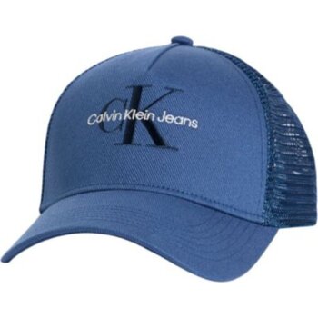 Calvin Klein Jeans Pet  LV04G5065G