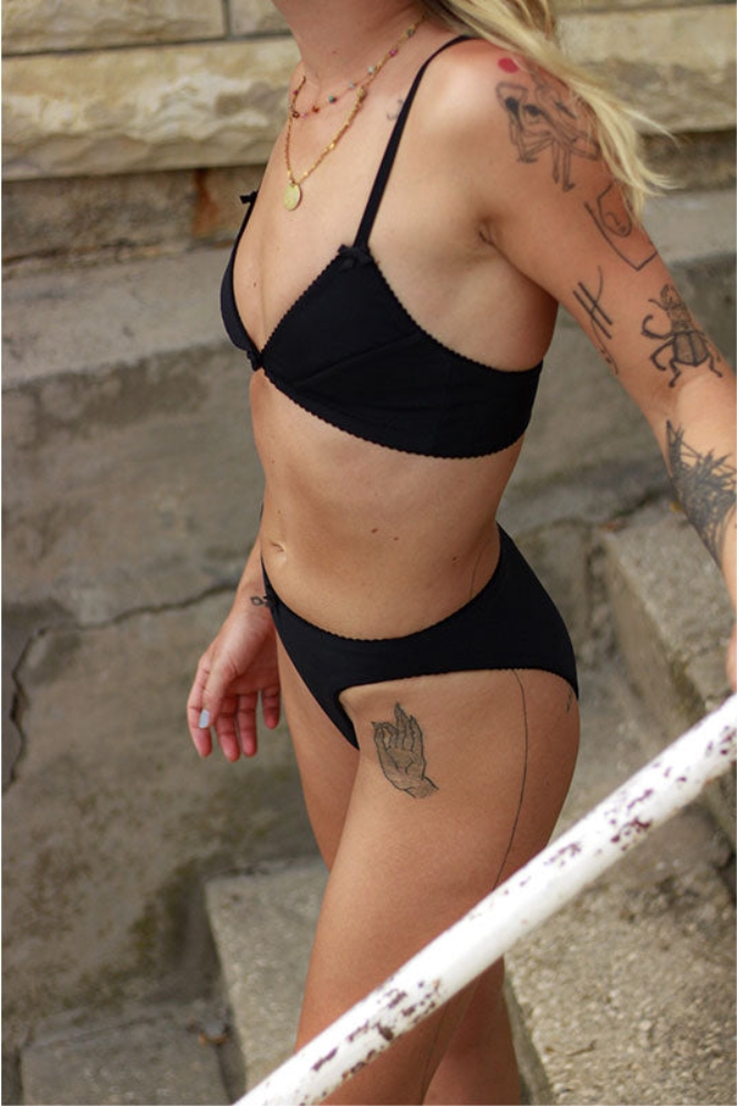 Anekdot Damen vegan Bikinioberteil Darling Schwarz