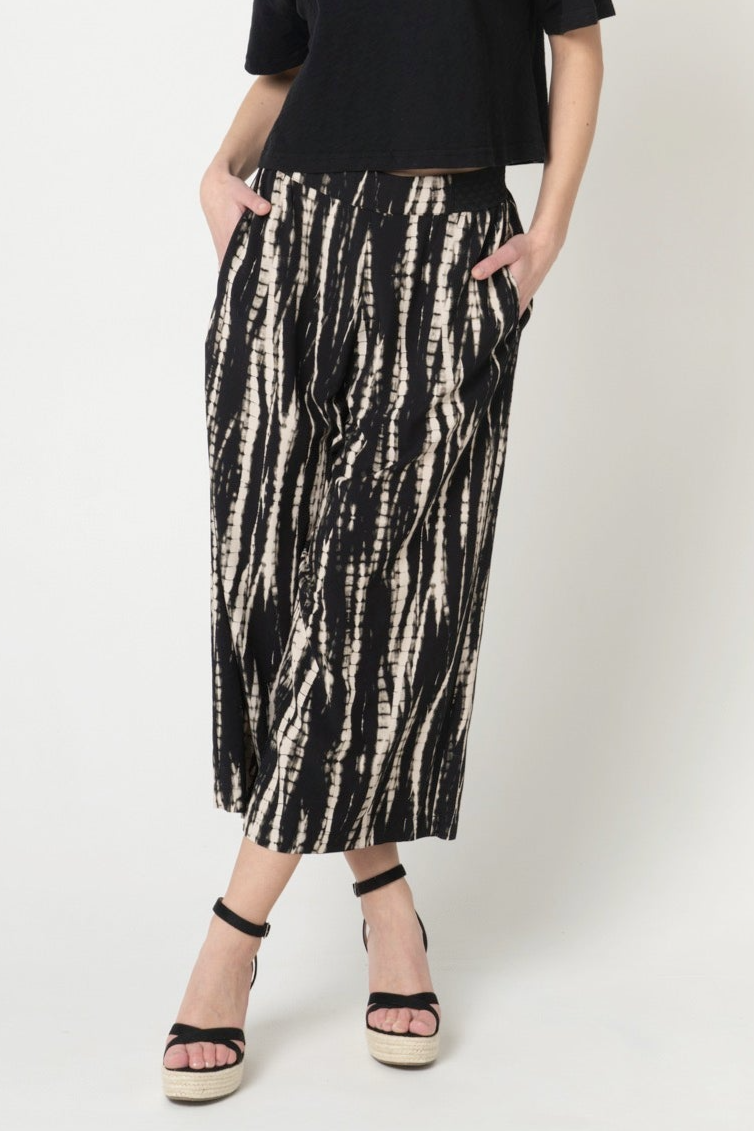 Lovjoi Damen vegan Culotte Tavira Schwarz Batik