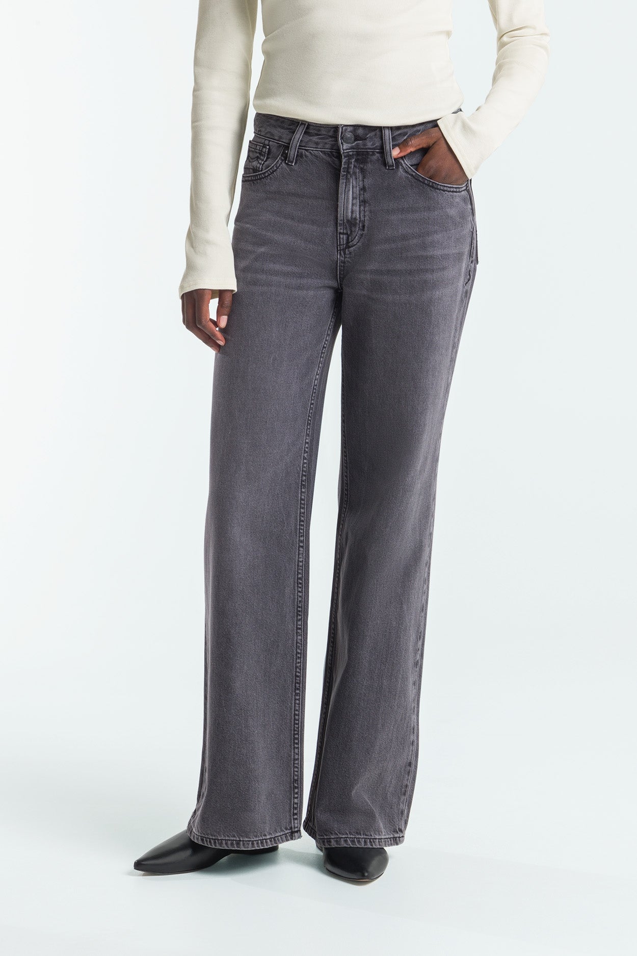 Kings Of Indigo Damen vegan Jeans Jane Pony Od Schwarz