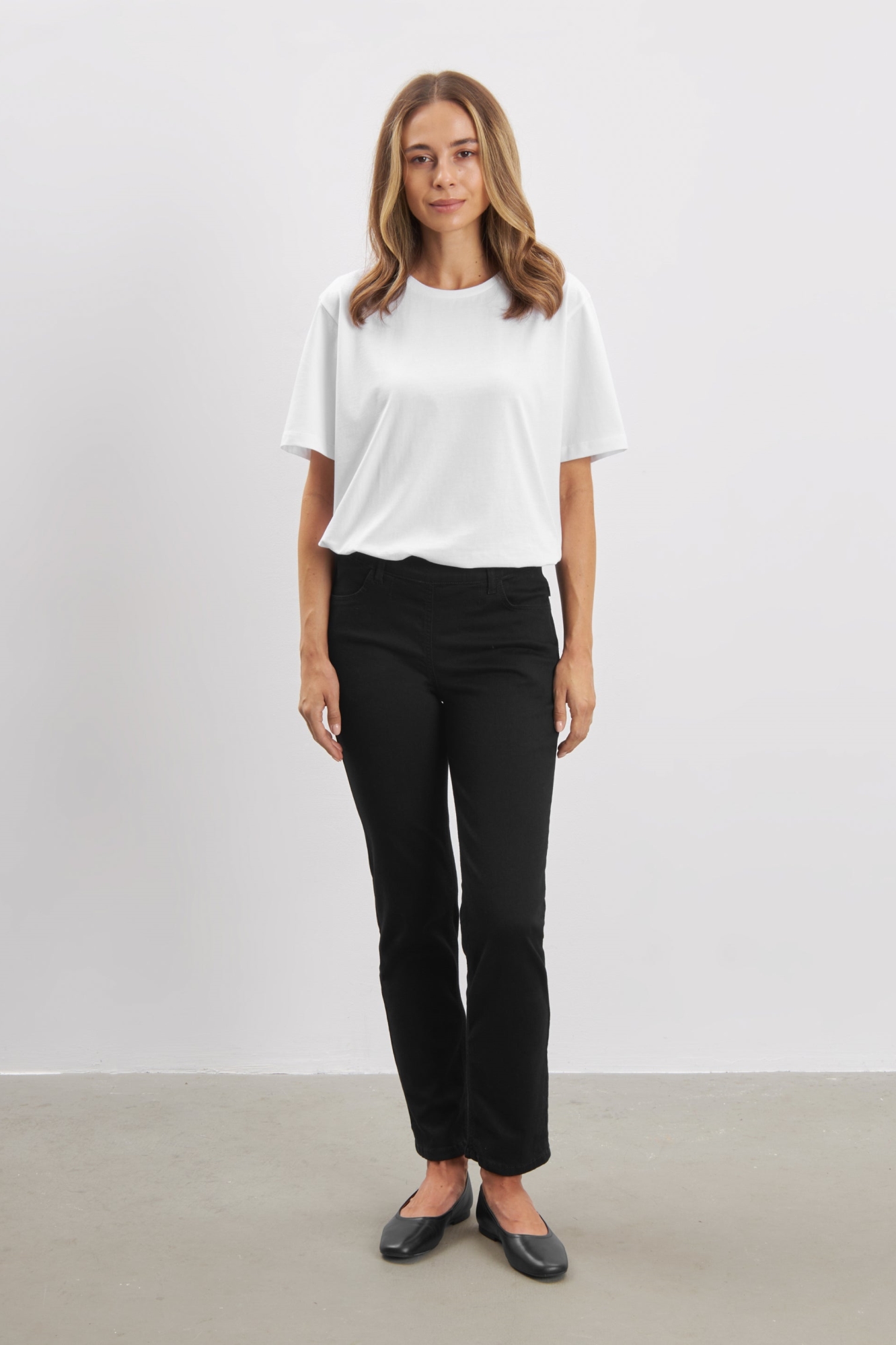 LAURIE Damen vegan Jeans Kelly Regular Short Length Schwarz