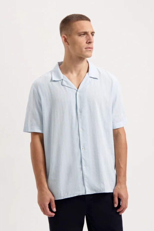 Kuyichi Herren vegan Hemd Robby Ss Skyway Blau