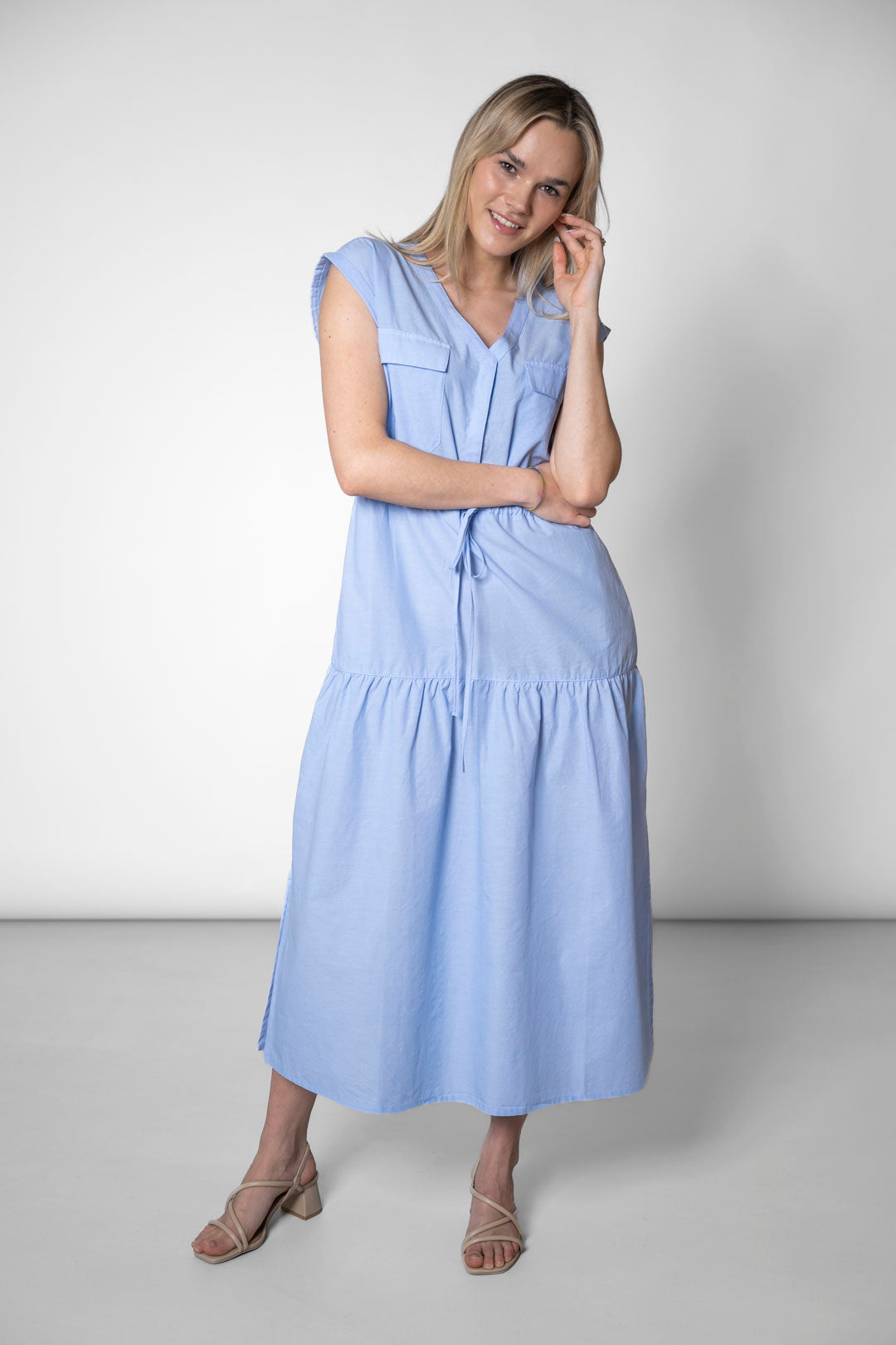 STORY OF MINE Damen vegan Kleid Tiered Hellblau