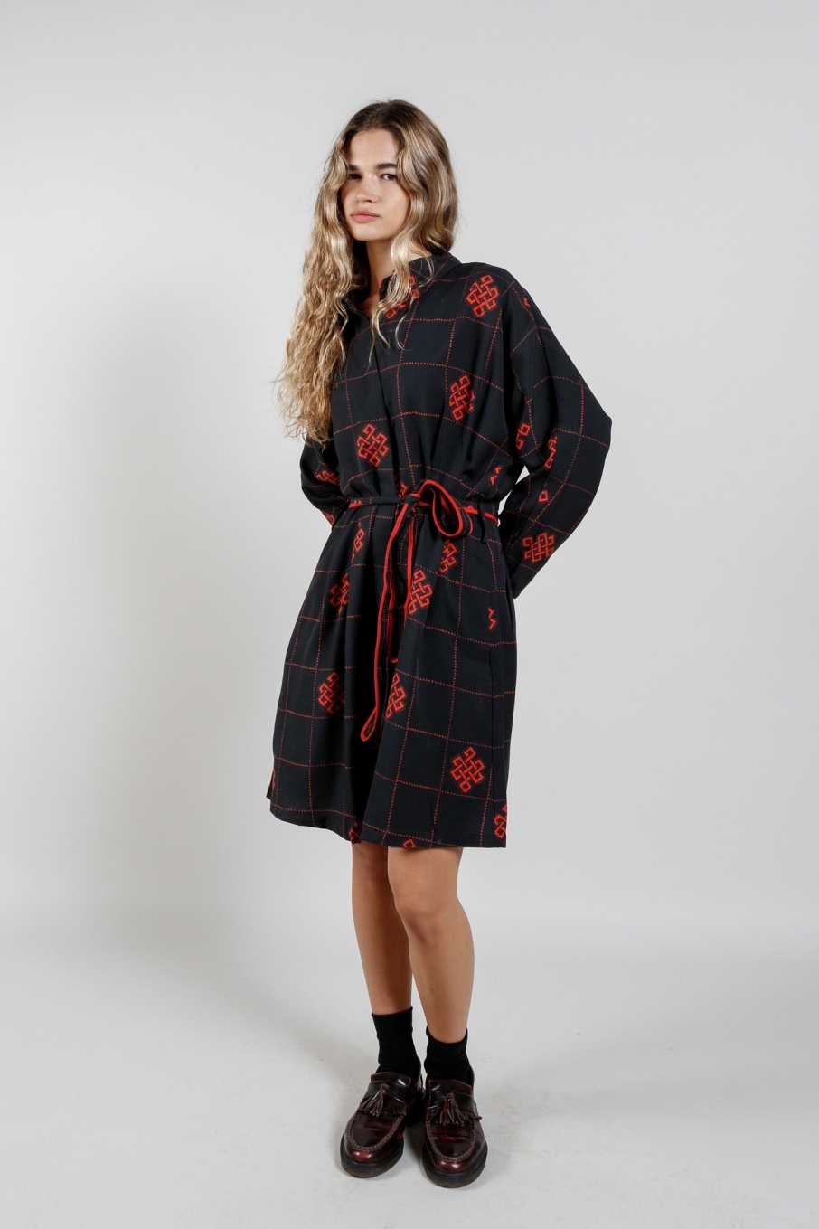 KOMODO Damen vegan Kleid Eternal Knot Seba Schwarz
