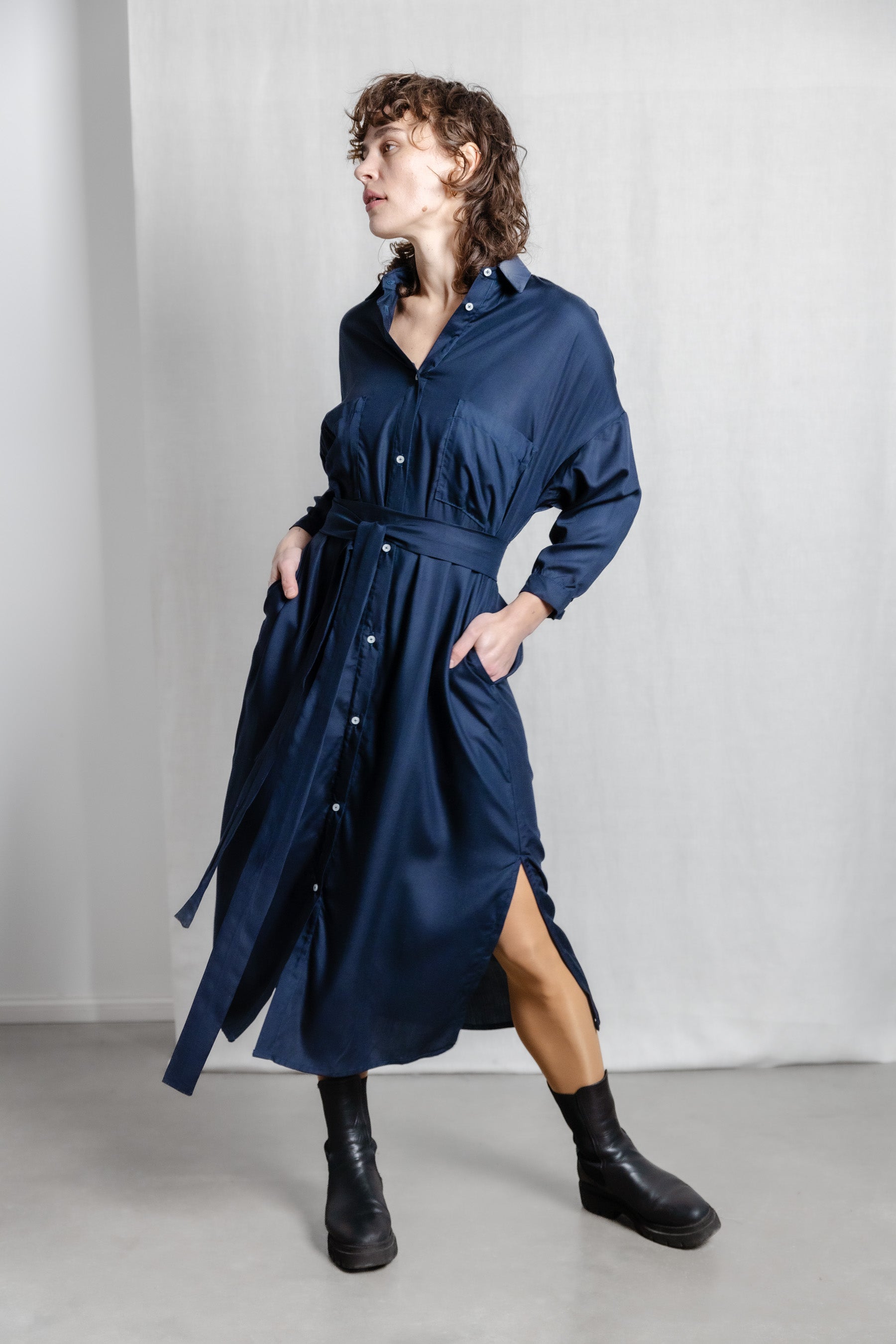 Jyoti Fair Works Damen vegan Kleid Ananya Saphirblau
