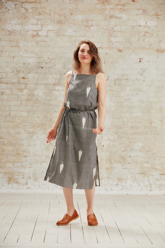 Jyoti Fair Works Damen vegan Kleid Renu Ikat Grau