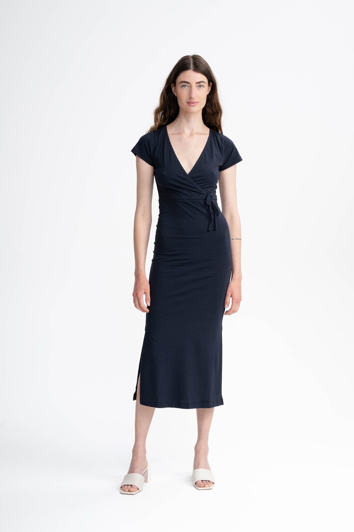MELA Damen vegan Kleid V-Ausschnitt Shreoshi Marineblau