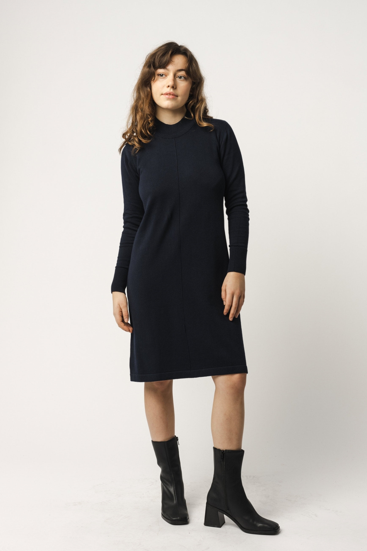MELA Damen vegan Kleid Basic Feinstrick Harleen Marineblau