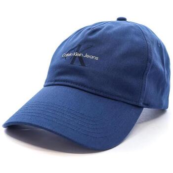 Calvin Klein Jeans Pet  -