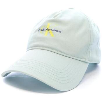Calvin Klein Jeans Pet  -