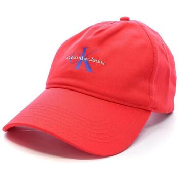 Calvin Klein Jeans Pet  -