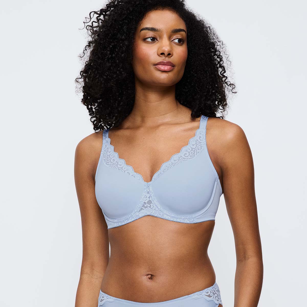 Triumph Amourette W01 BH met beugel, blauw