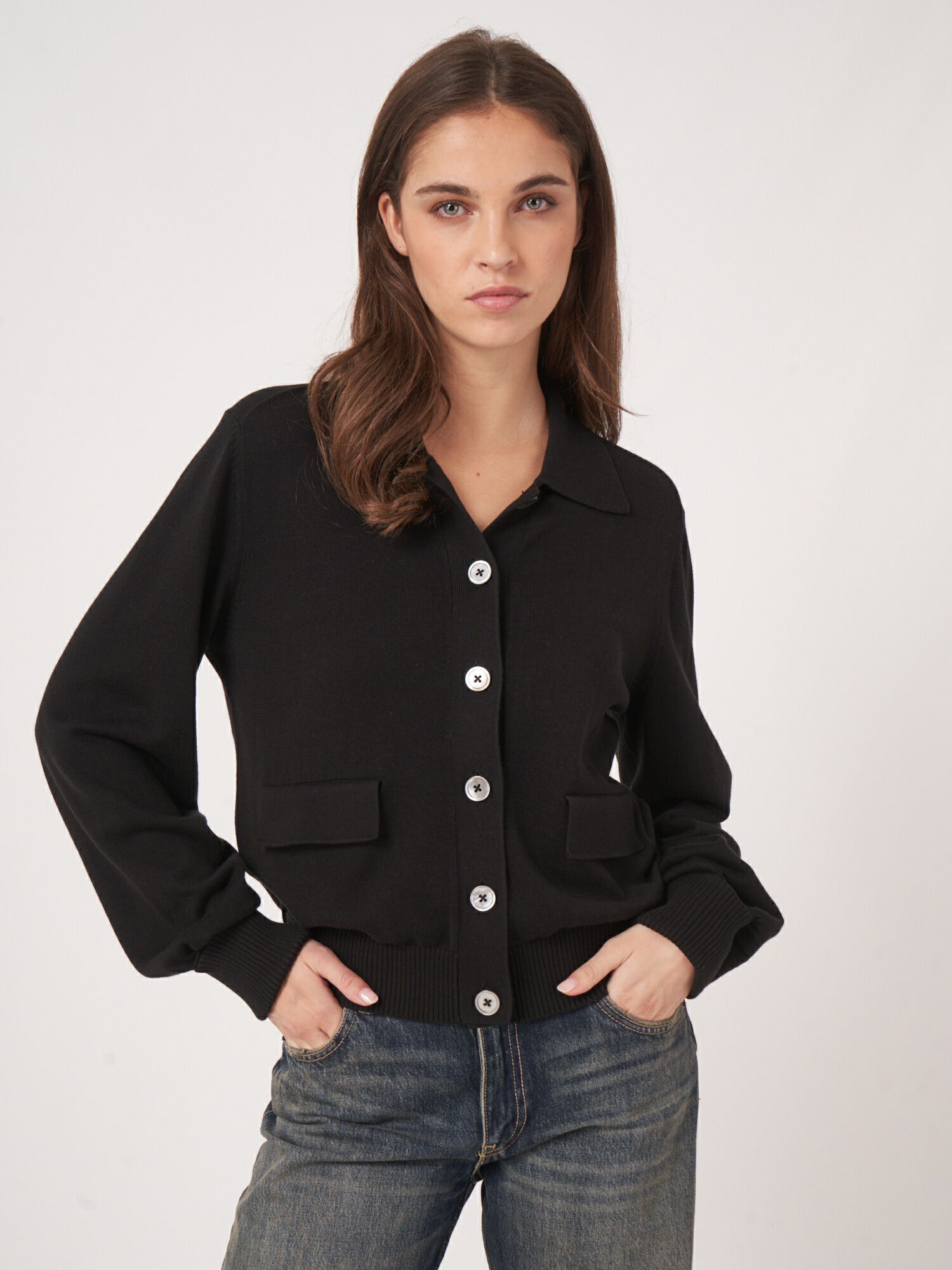 REPEAT cashmere Fijn gebreid vest met polokraag van katoenmix