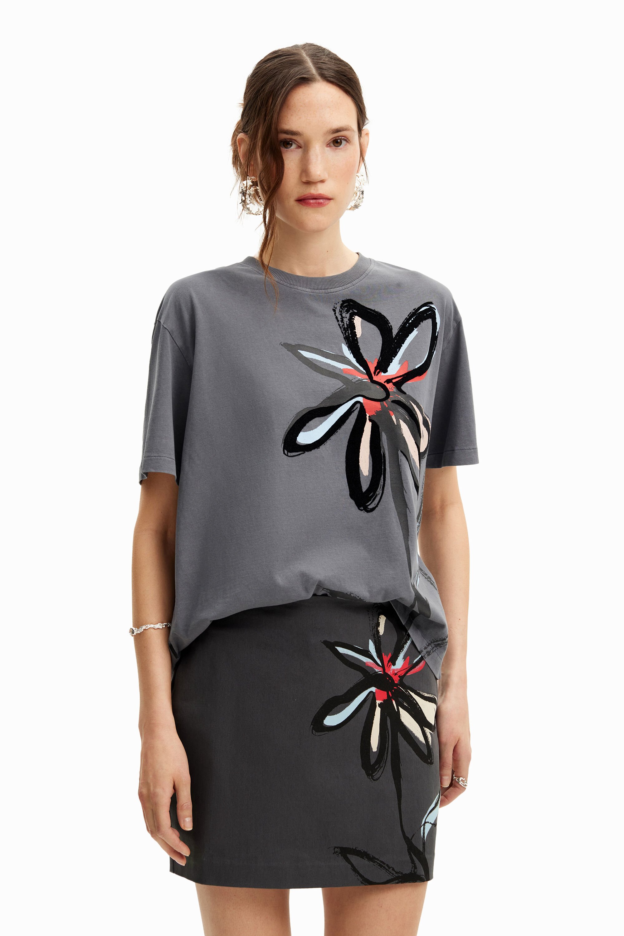 Desigual T-shirt met bloemenillustratie - BLACK