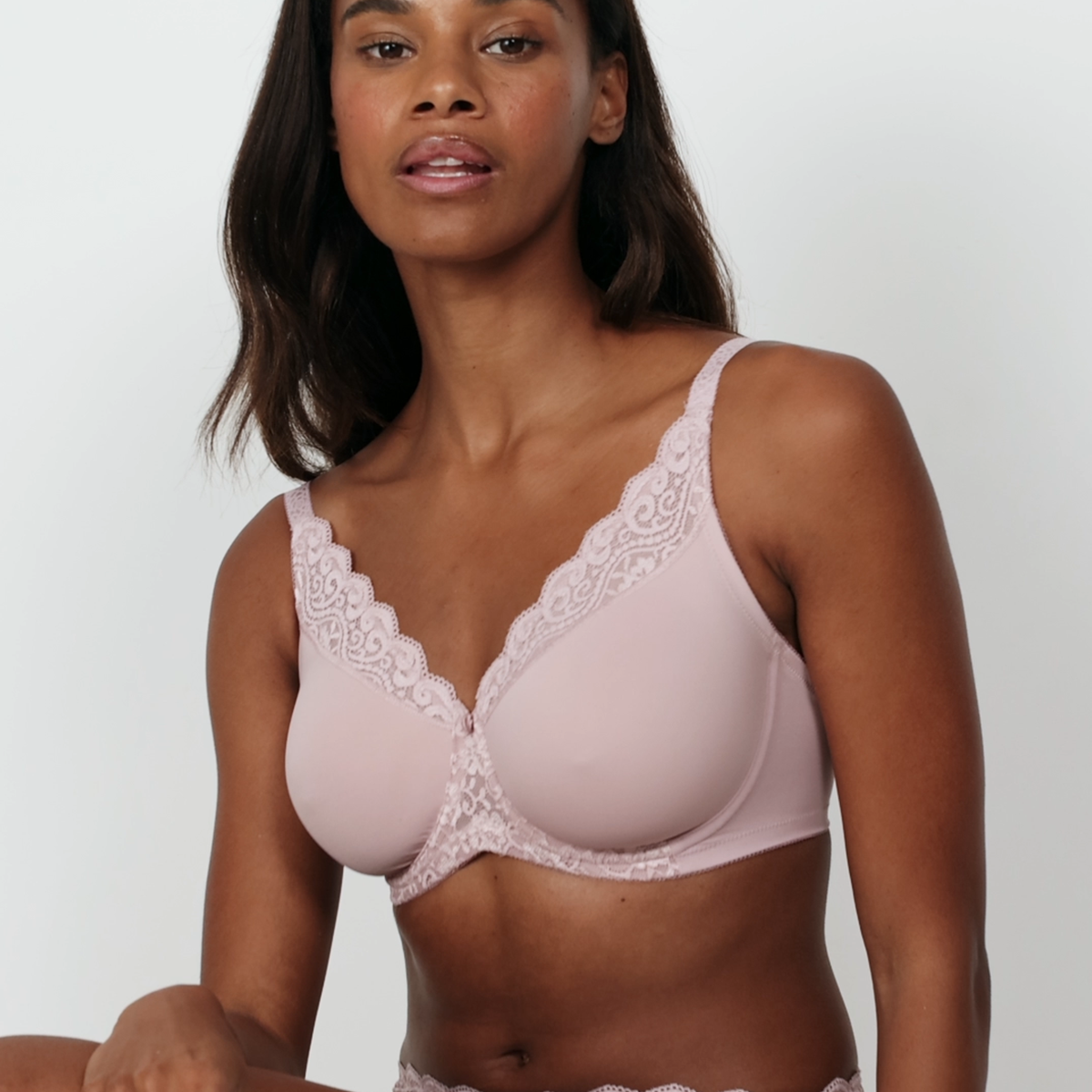 Triumph Amourette W01 BH met beugel, lichtroze