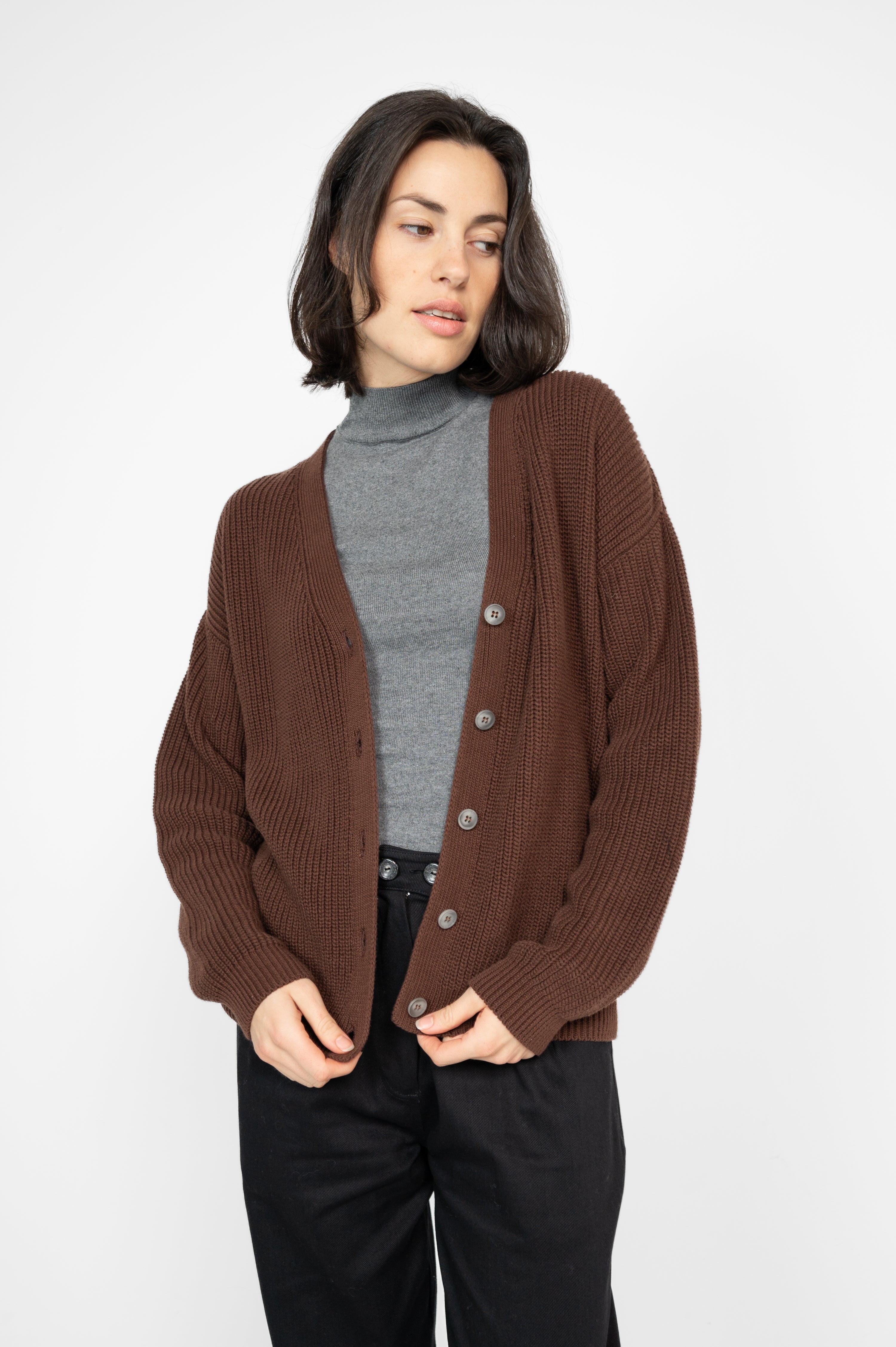 STORY OF MINE Damen vegan Kurze Strickjacke Dunkelbraun