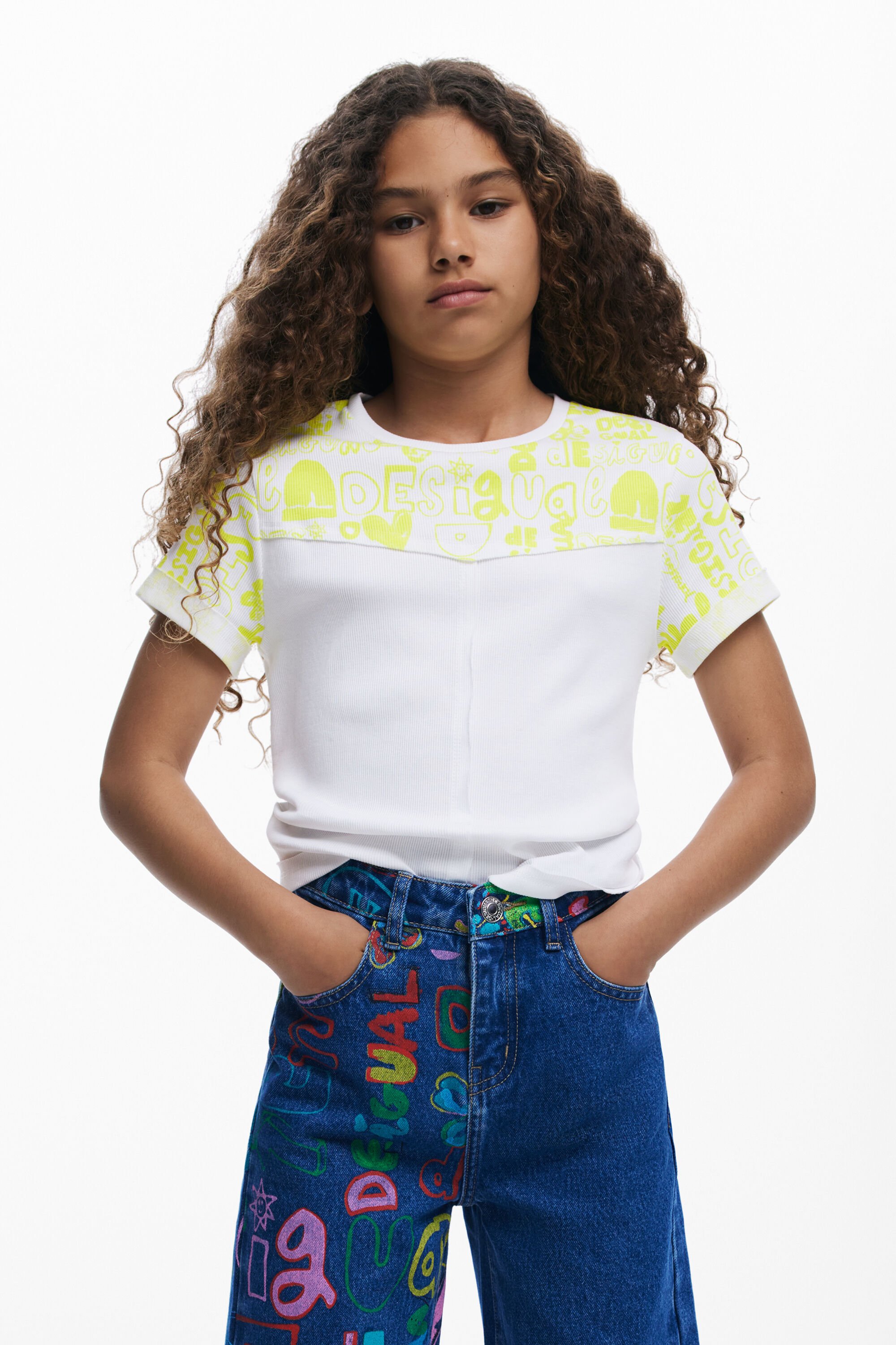 Desigual T-shirt met korte mouwen en lettering - YELLOW