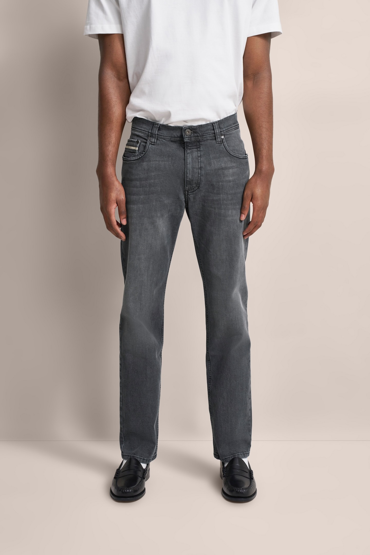 Bugatti 5-pocket jeans met een lichte used-look