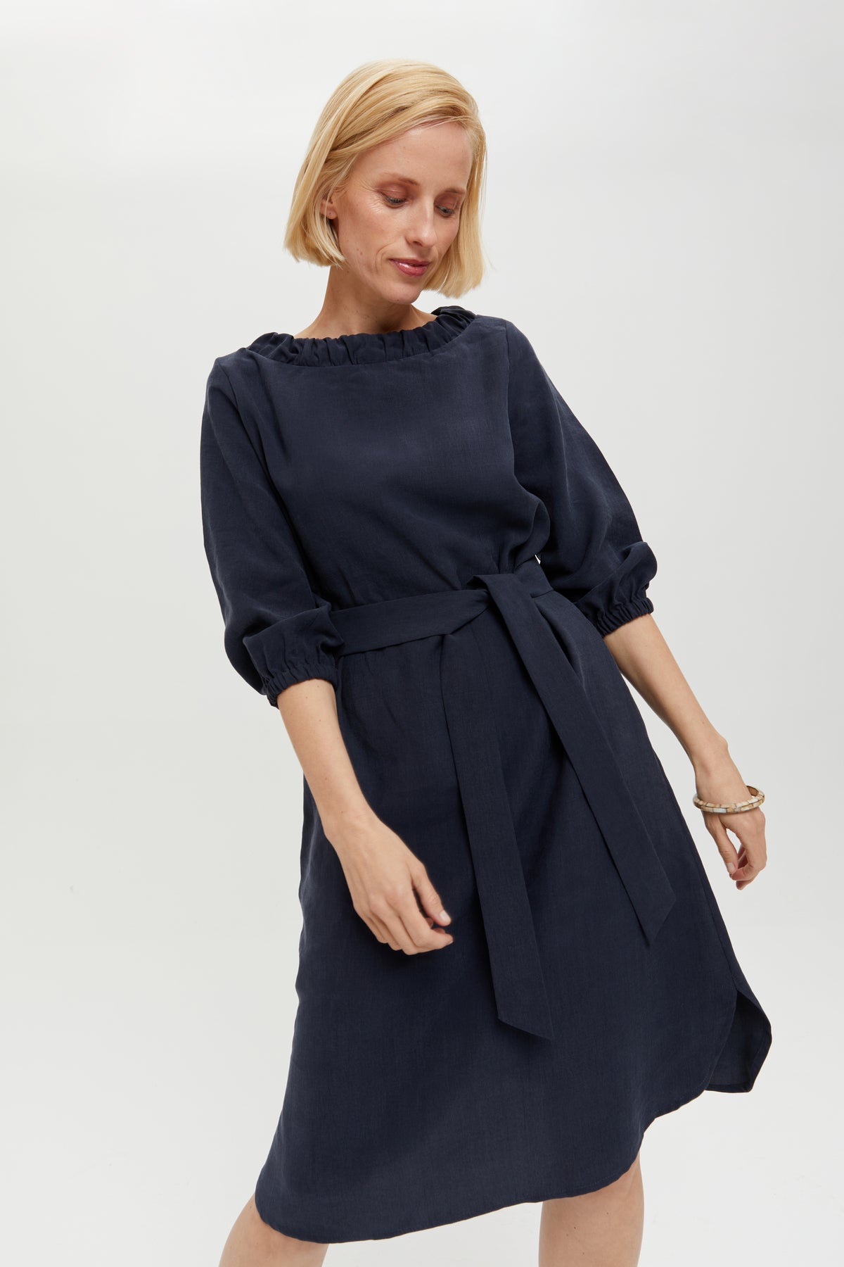 AYANI Damen vegan Kleid Celine Dunkelblau