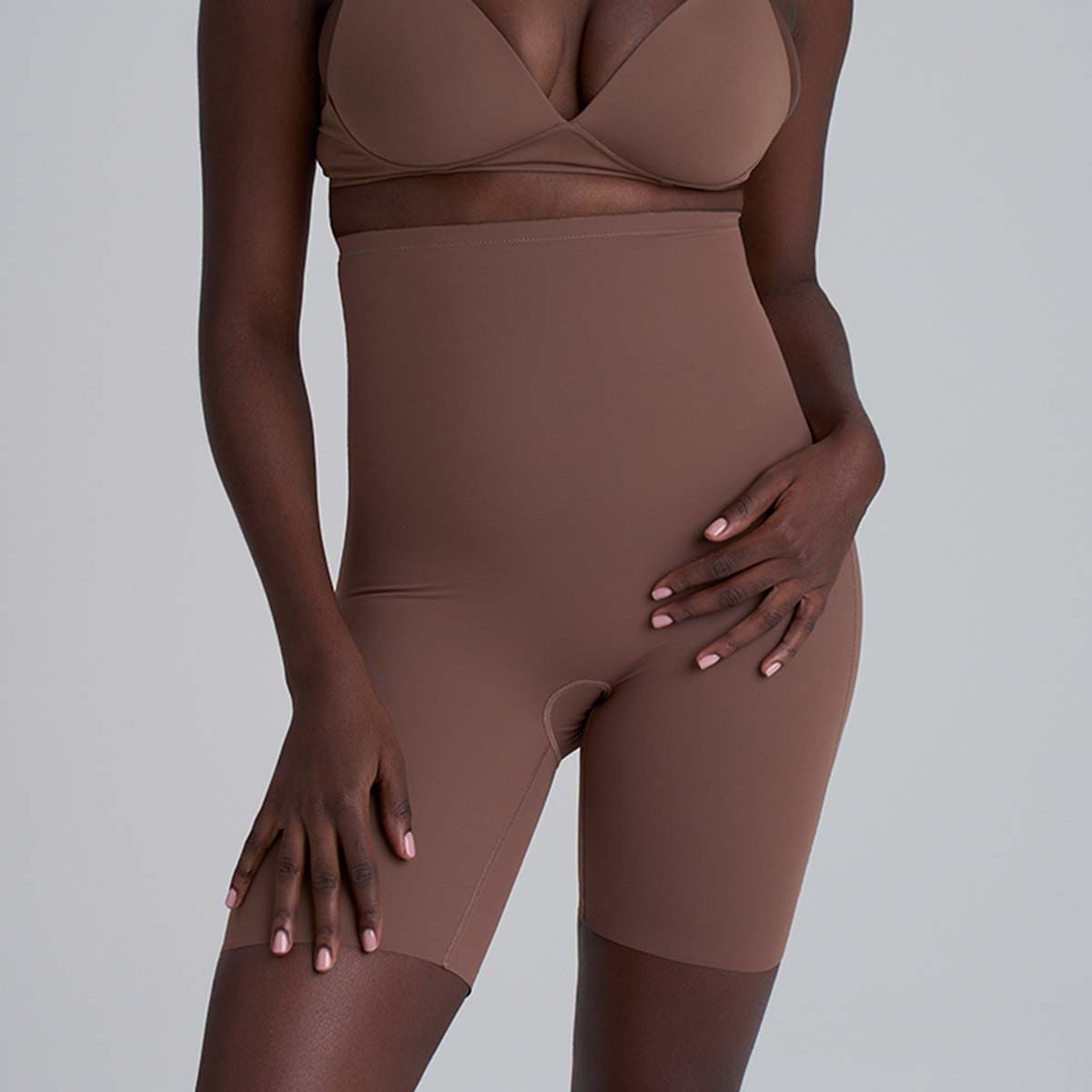 Bye Bra Sculpting High Waist korte broek, bruin