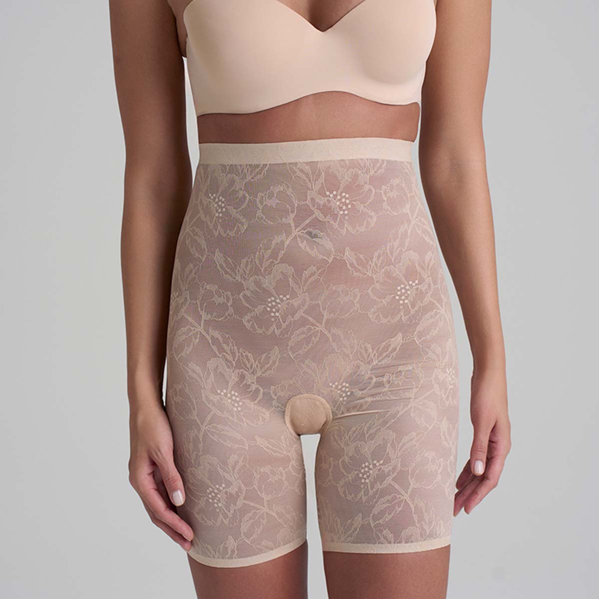 Bye Bra Lacy High Waist Shaping korte broek, beige