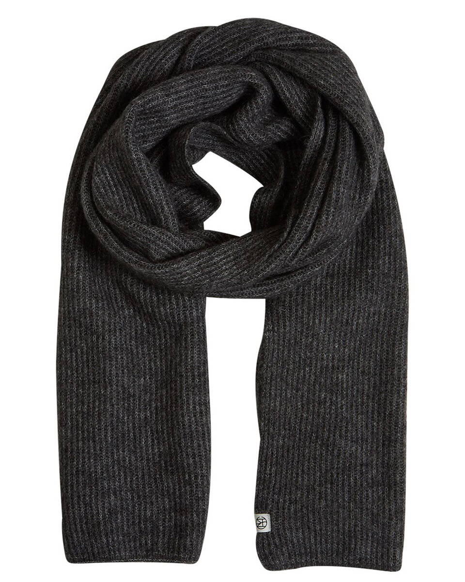 Moss Copenhagen Shawl 18494 hope