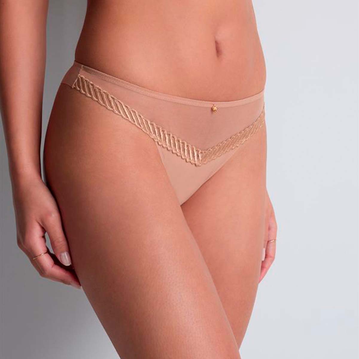 Aubade Sheer Emotion tanga slip, beige