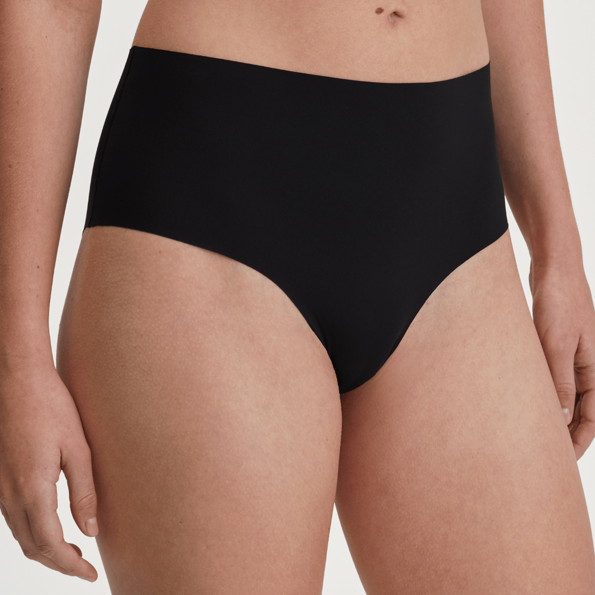 Calida Sleek Skin midi slip, zwart