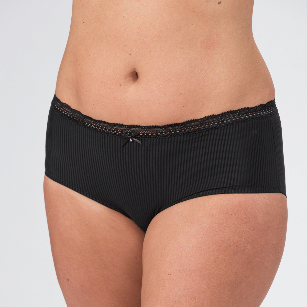 Trofé Laila midi slip, zwart
