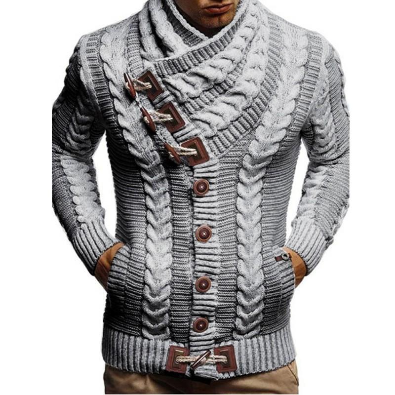 CHARM CLOTHINGS Europese, Amerikaanse herfst- en winterkleding voor heren Coltrui Knoop Hoornknoop Leren knoop Trui Gebreide herenvest Op kleding XL lichtgrijze kleur