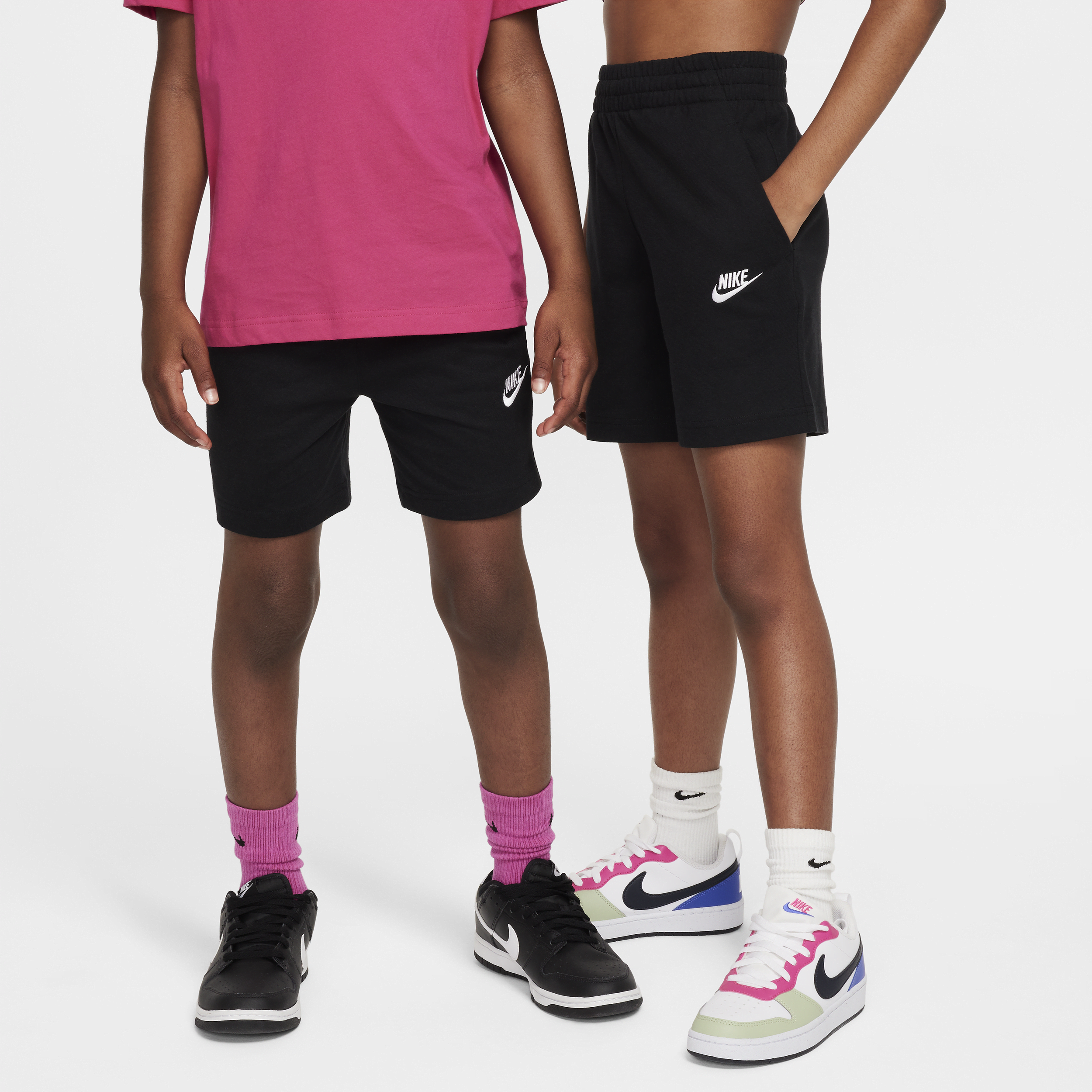 Nike Sportswear Trainingsshort K NSW CLUB KNIT SHORT 6IN LBR