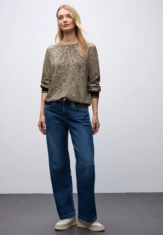 Street One Leo blouse met taping details -