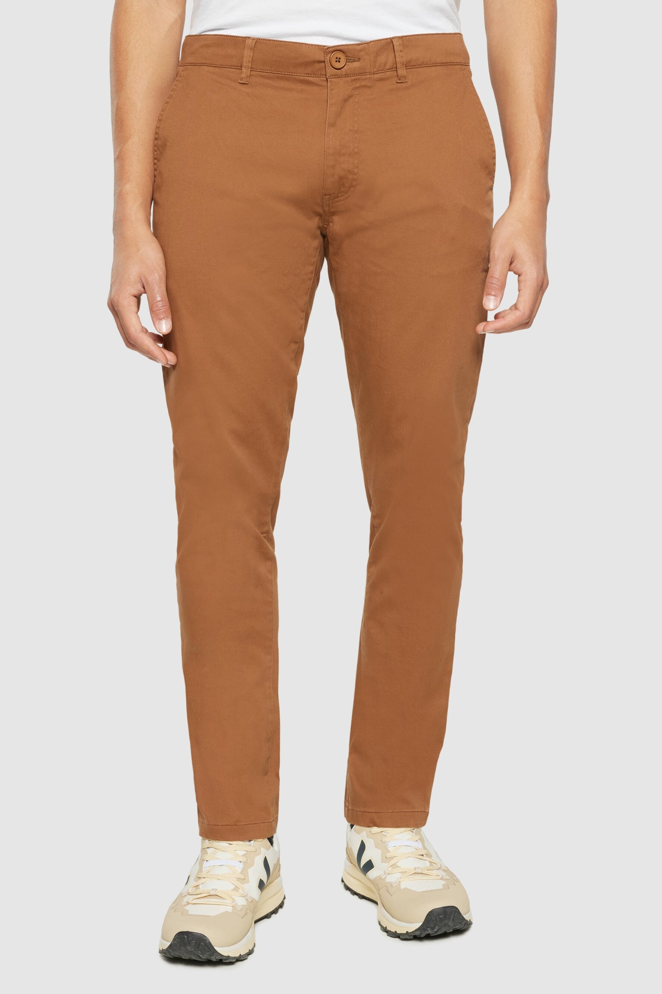 KnowledgeCotton Apparel Herren vegan Chino Hose Luca Slim Twill Dachshund Braun