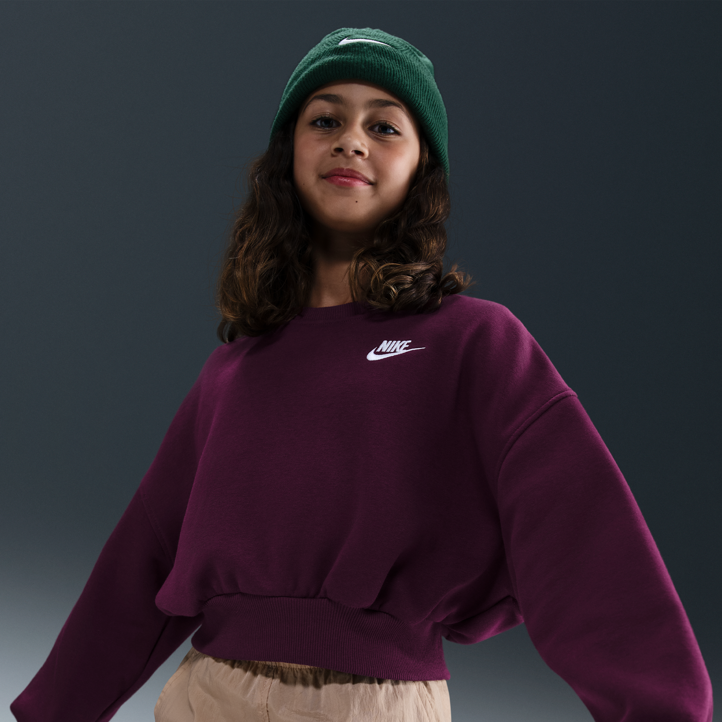 Nike Club Fleece sweatshirt met ronde hals en recht design voor meisjes - Rood