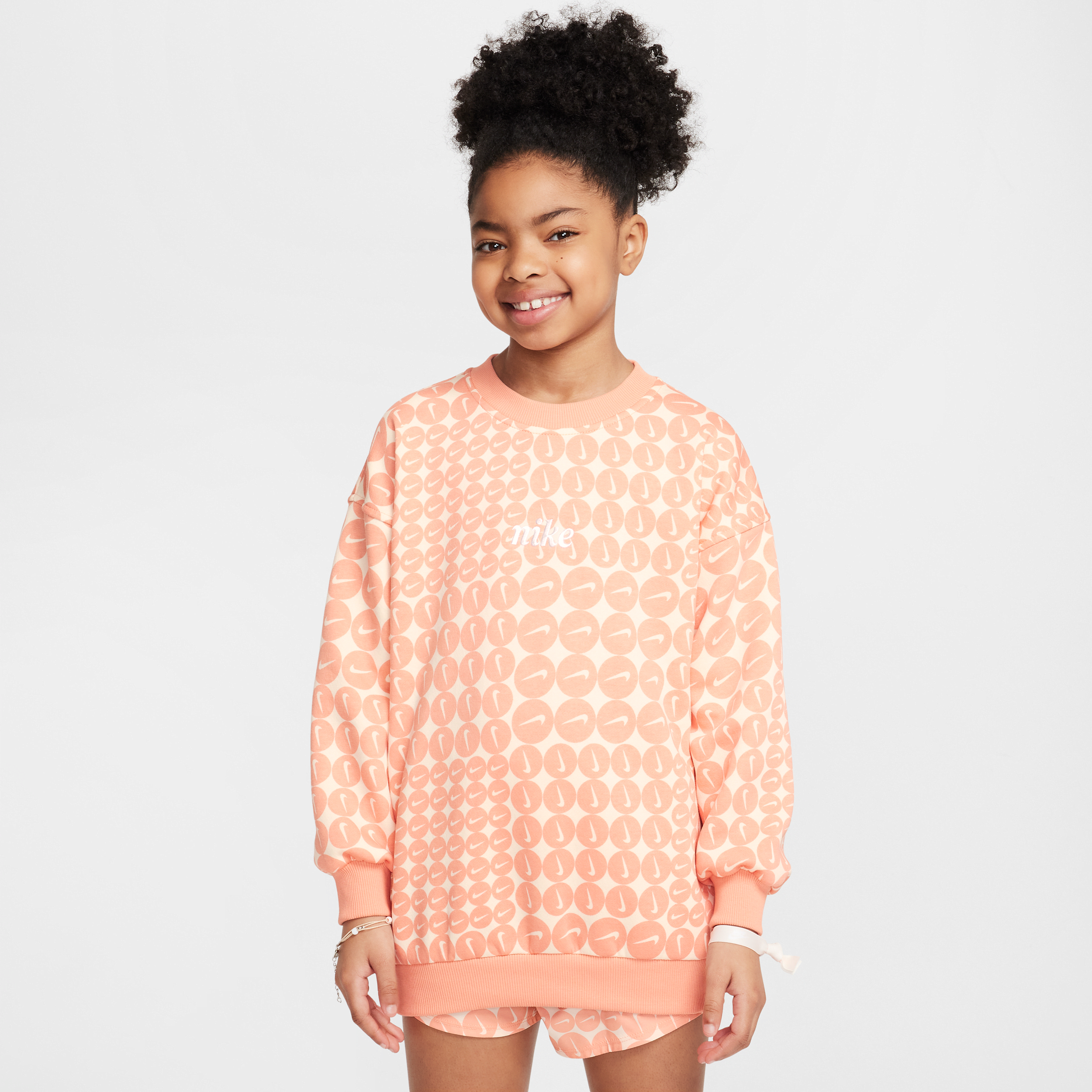 Nike Club Fleece oversized sweatshirt met ronde hals voor meisjes - Oranje