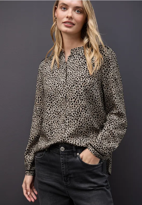 Street One Leo blouse met taping details -