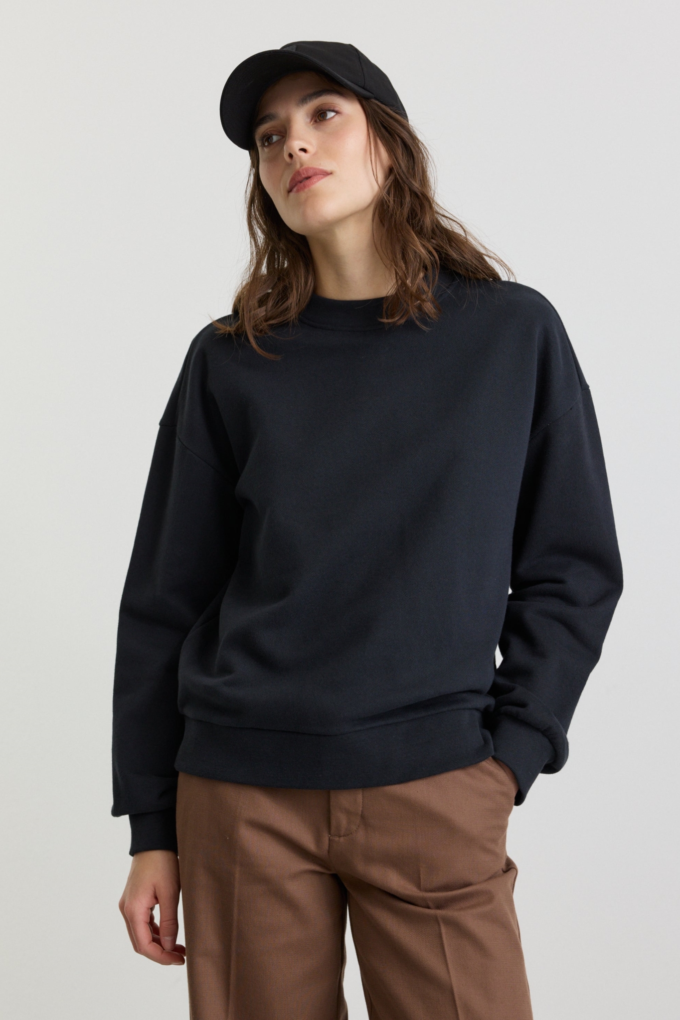 Recolution Damen vegan Sweatshirt Nerine Schwarz