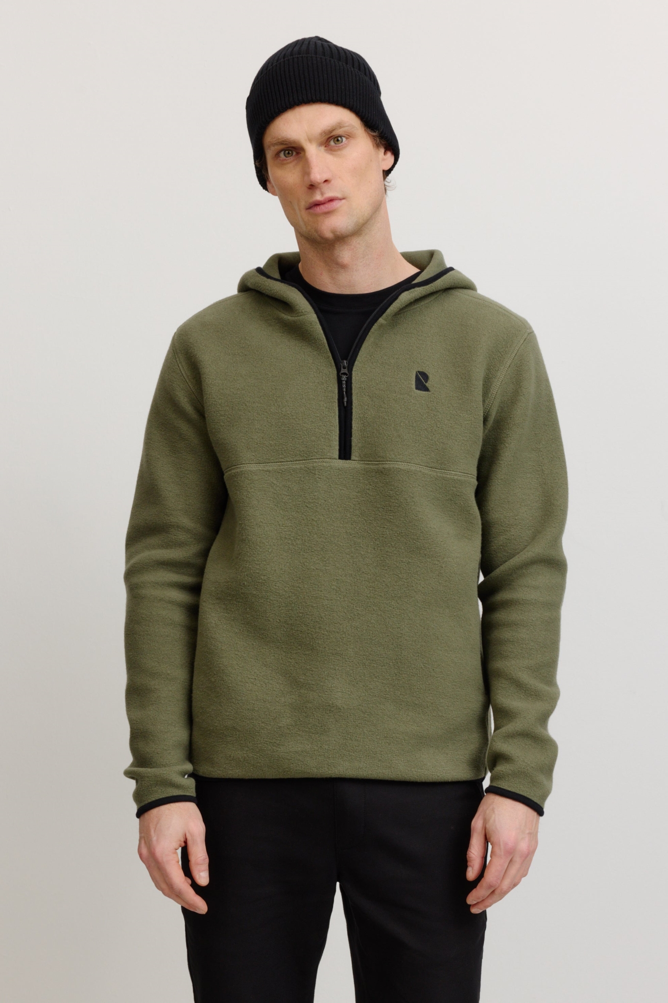 Recolution Herren vegan Kapuzenpulli Caimito Dark Khaki