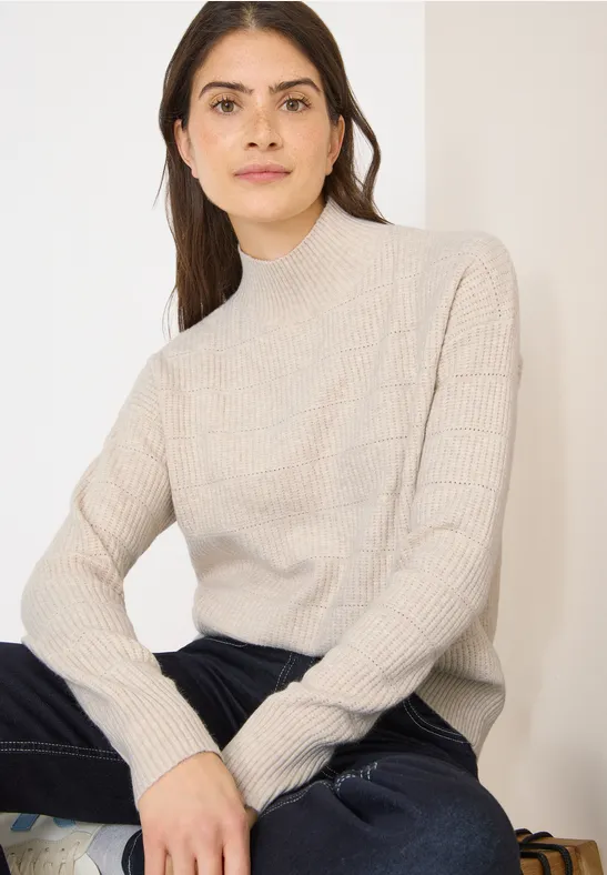 Cecil Trui met staande kraag