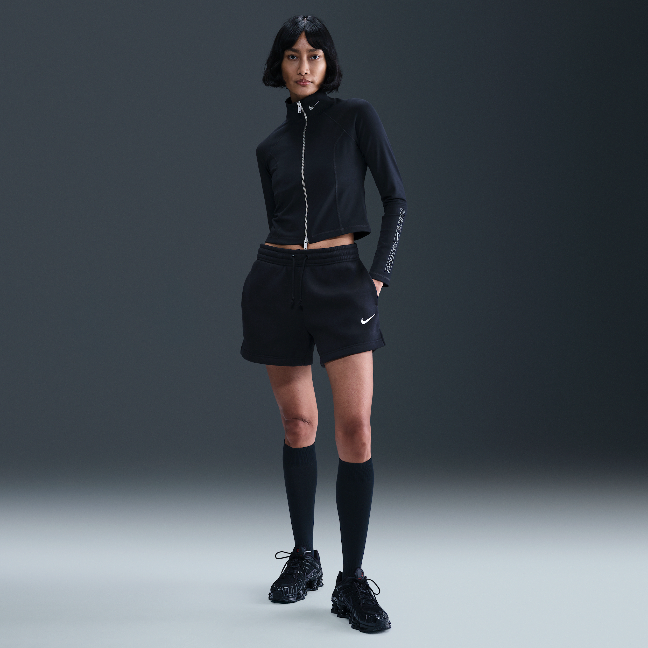 Nike Phoenix Fleece damesshorts met halfhoge taille (10 cm) - Zwart