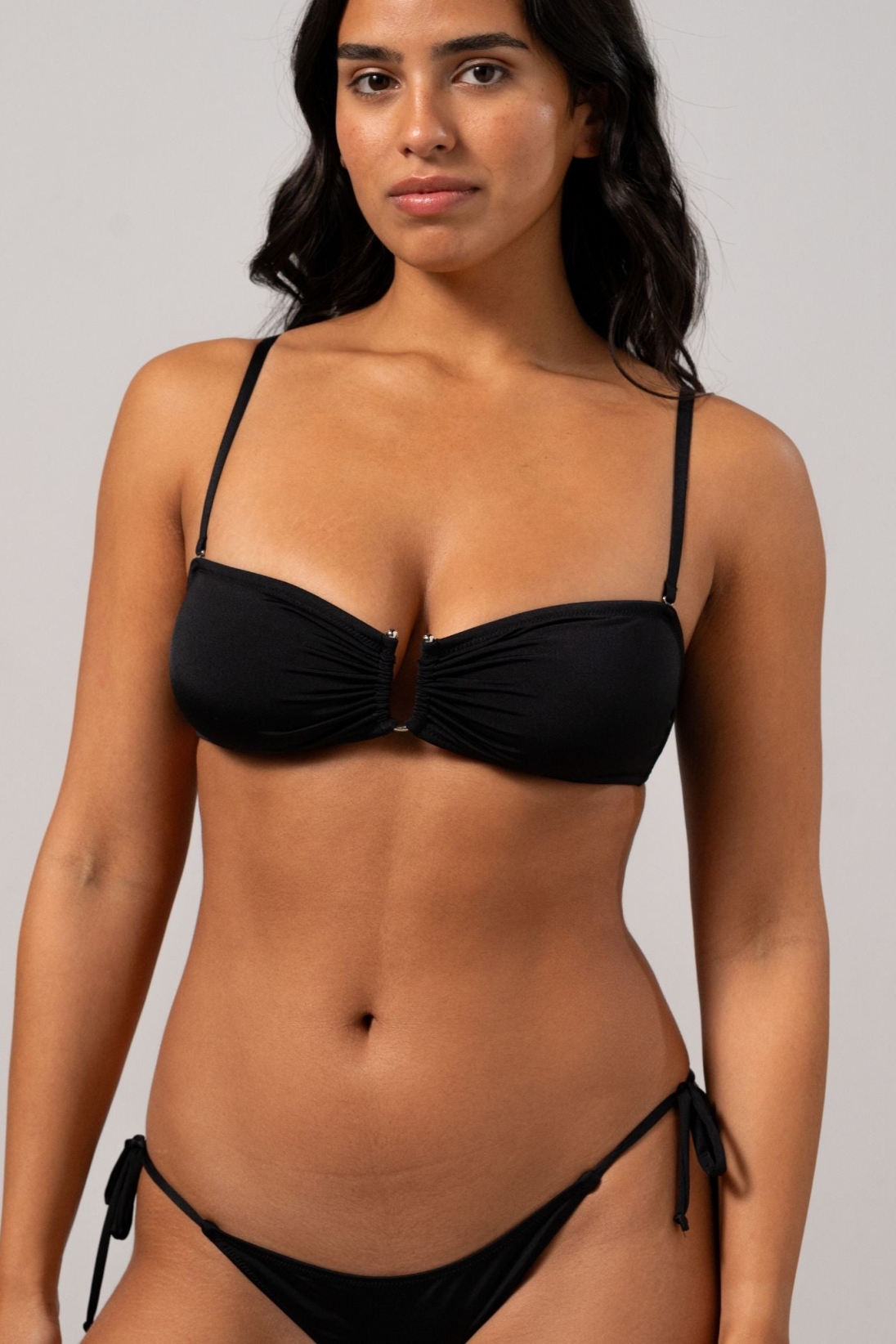 Understatement Damen vegan Bikinioberteil Bandeau Schwarz