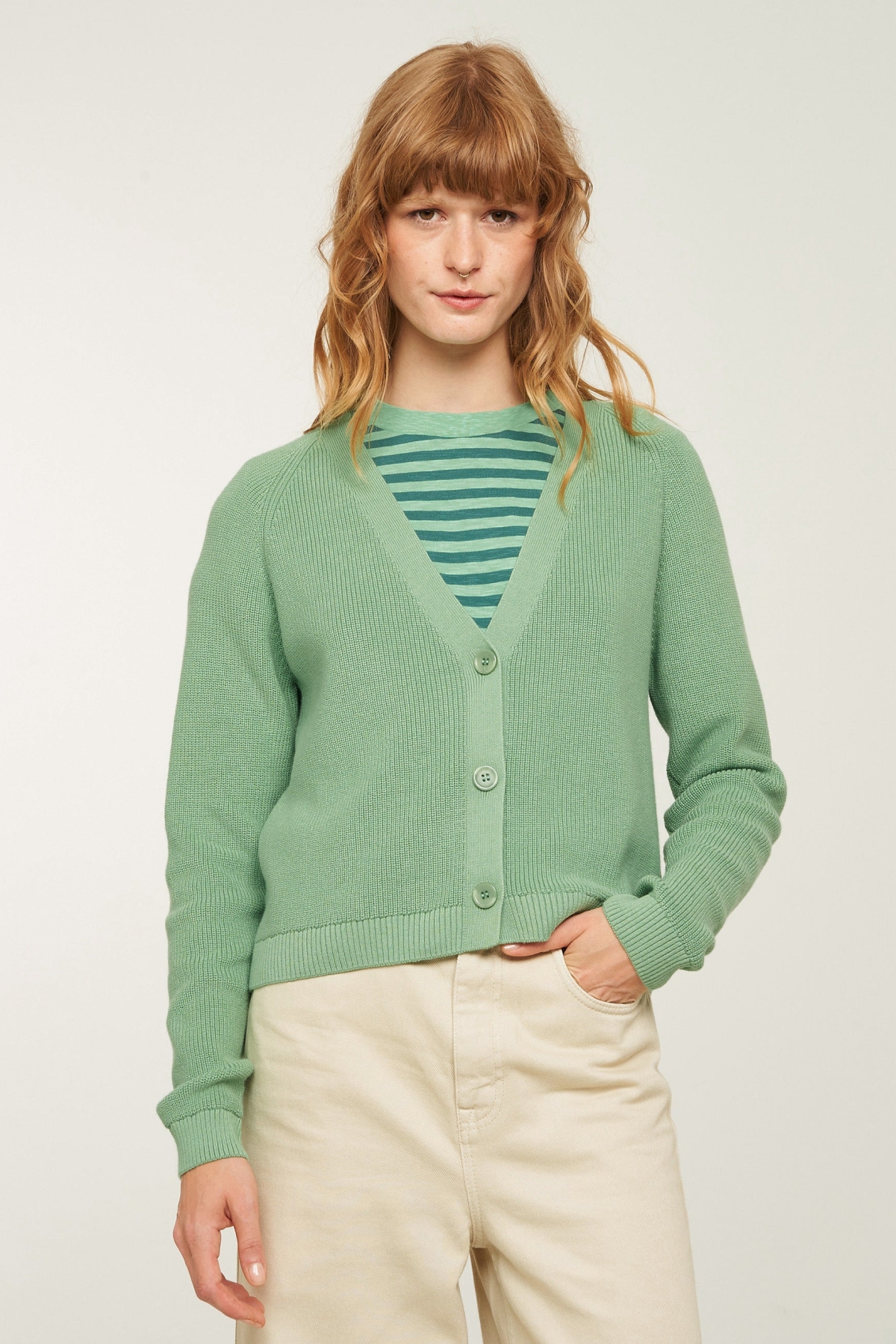 Recolution Damen vegan Strickjacke Puya SalbeigrÃ¼n