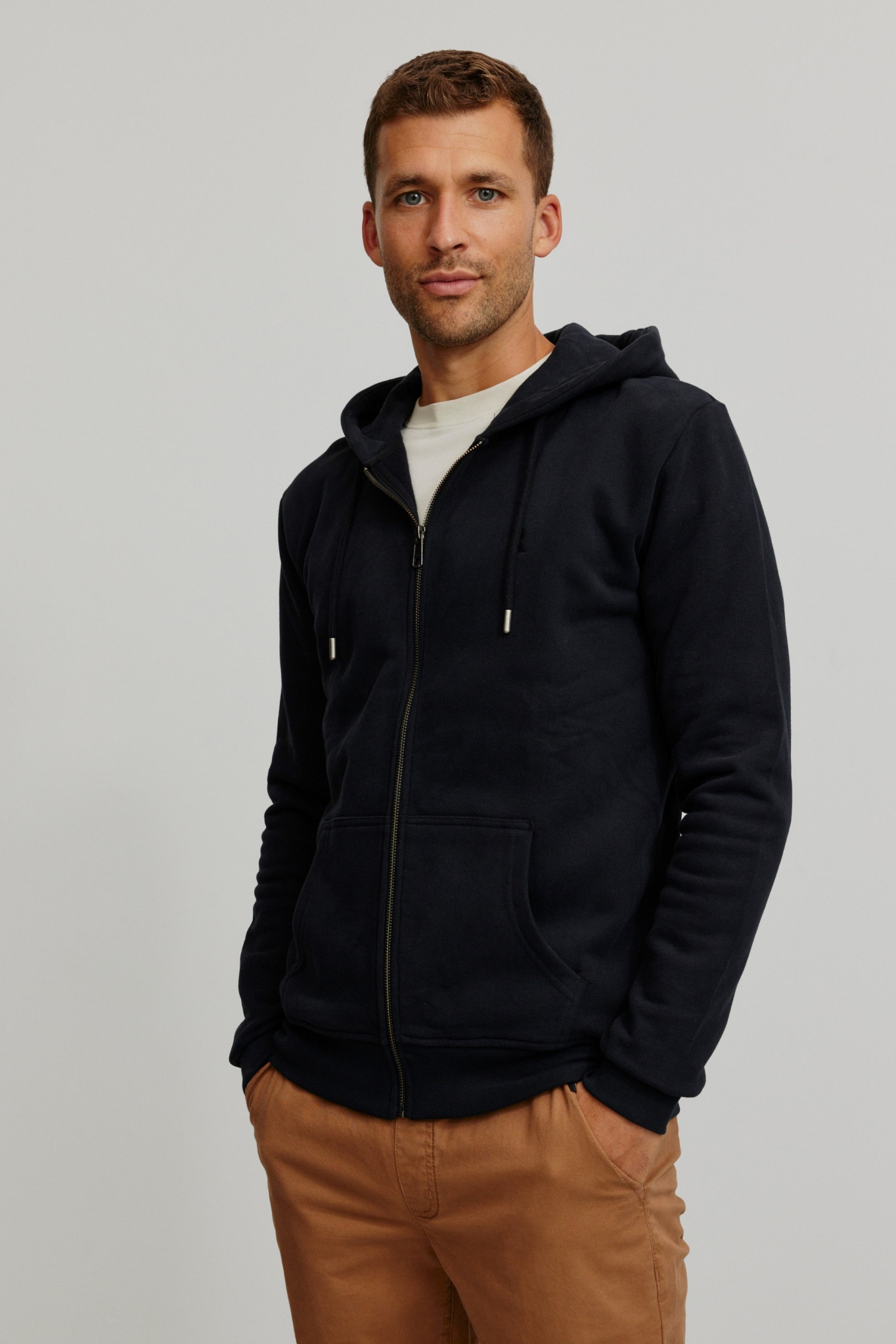 Recolution Herren vegan Hoodie Birke Schwarz